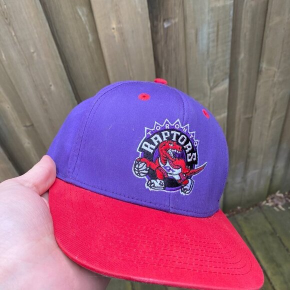 Vintage Adidas Harwood Classics NBA Toronto Raptors Hat - Picture 3 of 7
